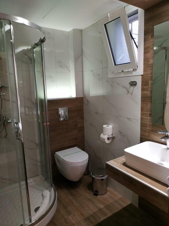 Amalia Aparthotel Palaiontsiflikion Bagian luar foto