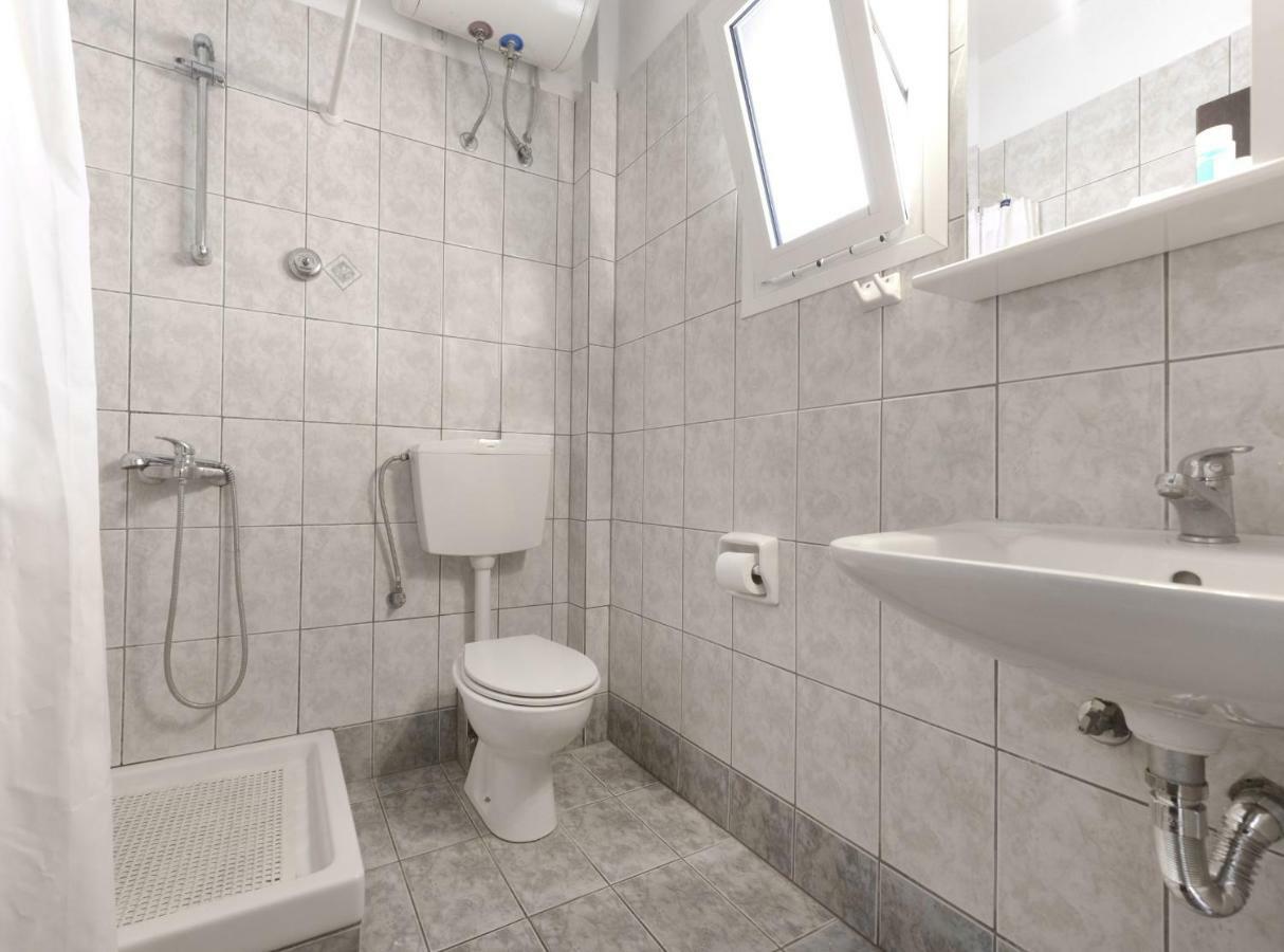 Amalia Aparthotel Palaiontsiflikion Bagian luar foto