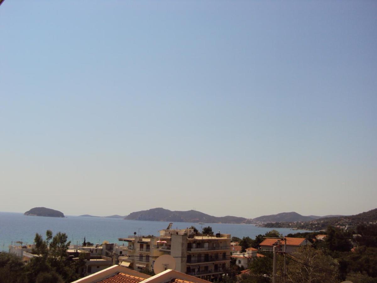 Amalia Aparthotel Palaiontsiflikion Ruang foto